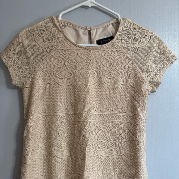 B.Darlin Elegant Cream Lace Above The Knee Dress Size Small - Picture 5 of 7